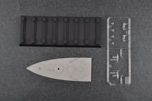 Trumpeter 05768 Cuirassé USS Colorado BB-45 1944 1/700 – image 4