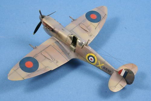 Special Hobby 48051 Supermarine Spitfire Mk.VC Malta Defenders 1/48 – immagine 9