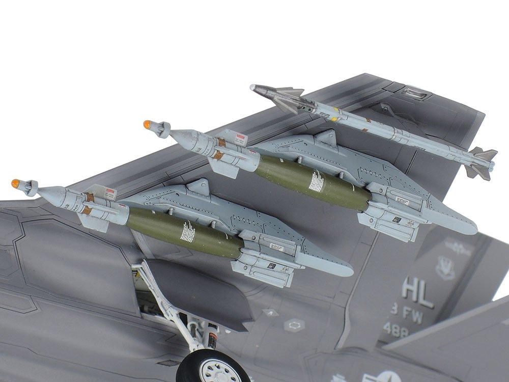 Tamiya 60792 Lockheed Martin F-35A Lightning II 1/72 – imagen 5