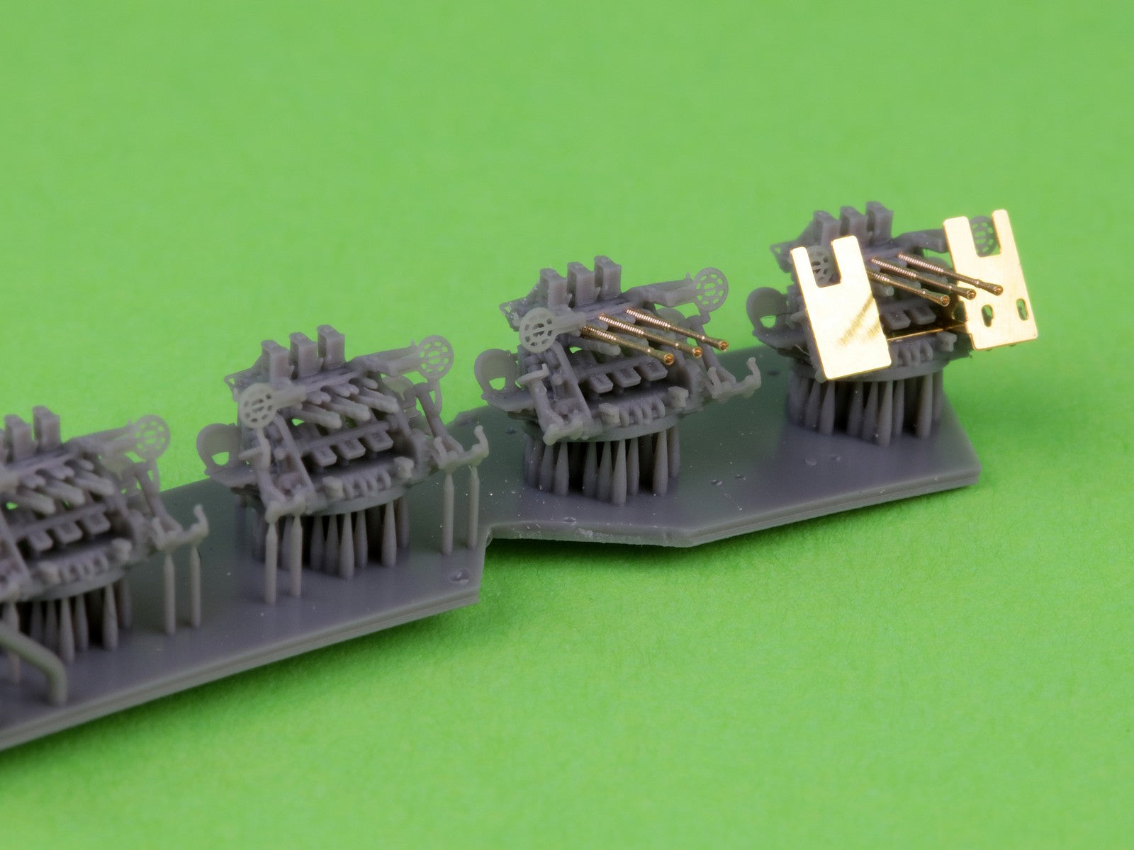 Master SM-350-124 IJN Type 96 25mm - POTRÓJNA podstawa - wczesna z celownikiem pierścieniowym (6 szt.) 1/350 – image 5