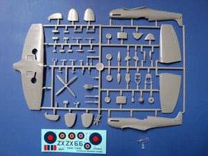 Kovozavody Prostejov CLK0004 Supermarine Spitfire Mk.IXc 1/72 – image 3