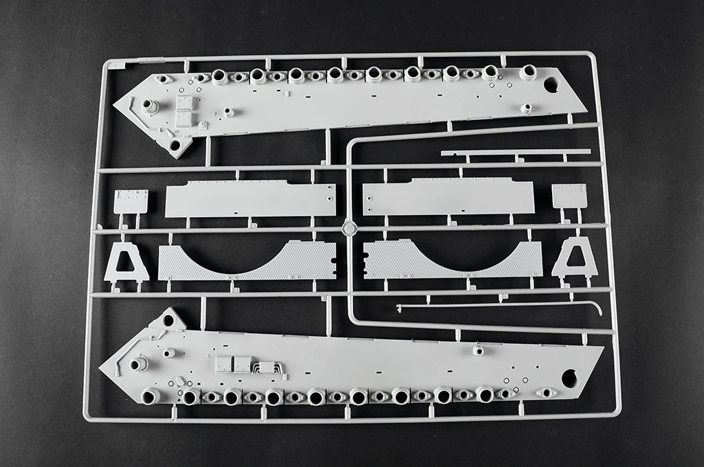 Trumpeter 00948 Char lourd allemand Tiger II - Tourelle Porsche, première production, échelle 1/16 – image 37