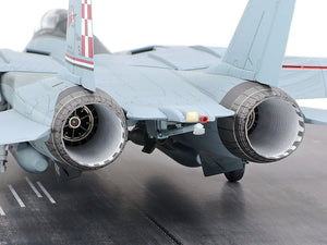 Tamiya 61122 Grumman F-14A Tomcat (modèle récent) Coffret de lancement sur porte-avions 1/48 – image 22
