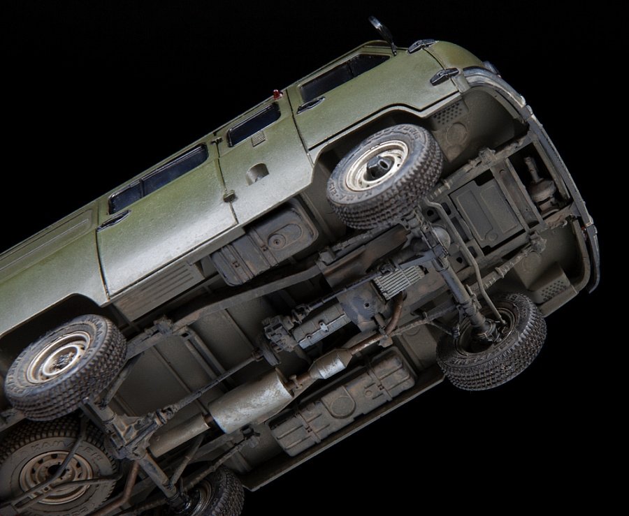 Zvezda 3644 Van militaire russe UAZ 3909 1/35 – immagine 4