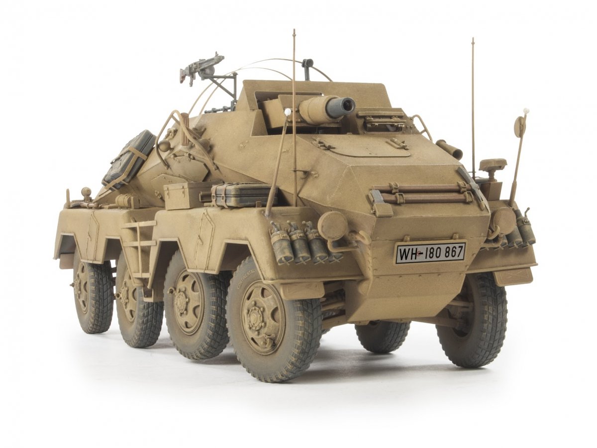 AFV Club 35233 Sd.Kfz.233 8-Rad avec pistolet de 7,5 cm – immagine 2