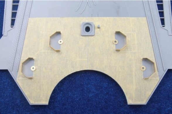MK1 Design MD-35023 Nouveau pont en bois Yamato 1/350 – image 4