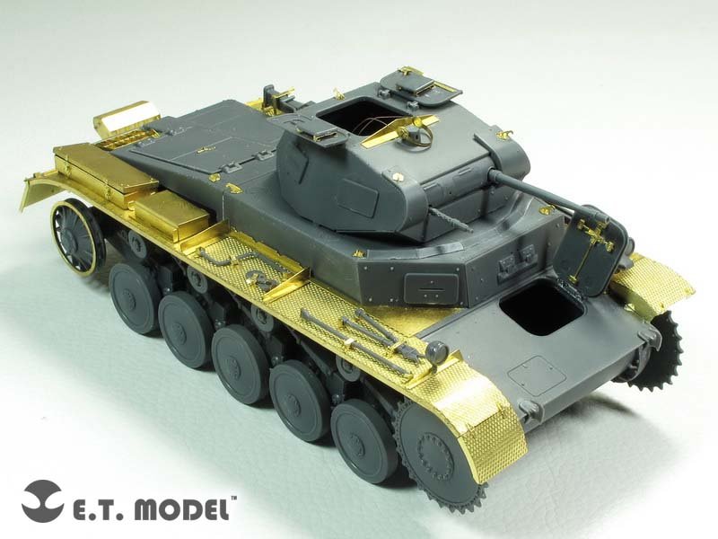 ET modèle E35-186 WWII allemand Pz.Kpfw.II Ausf.A/B/C Fenders (pour TAMIYA 35292) (1/35) – immagine 2
