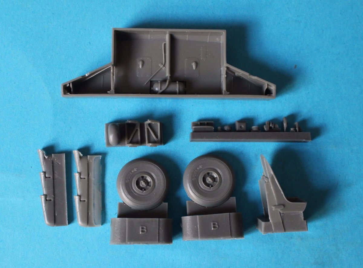 Fly 32015 Hawker Hurricane Mk.IId 1/32 – image 9