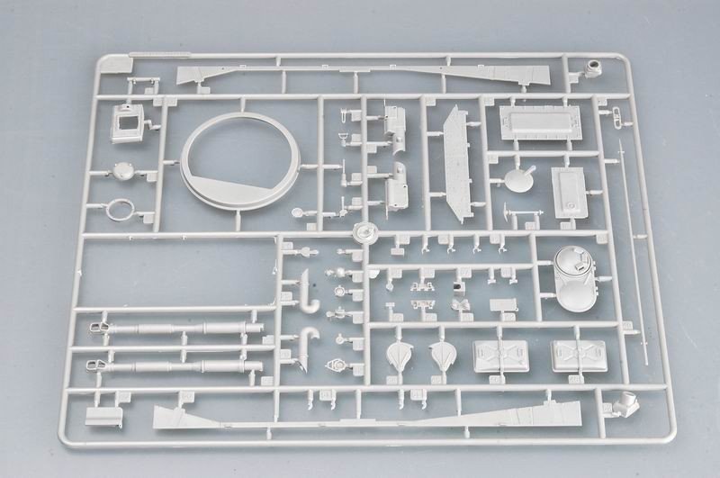 Trumpeter 00381 Russian PT-76B Light Amphibious Tank 1/35 – zdjęcie 6