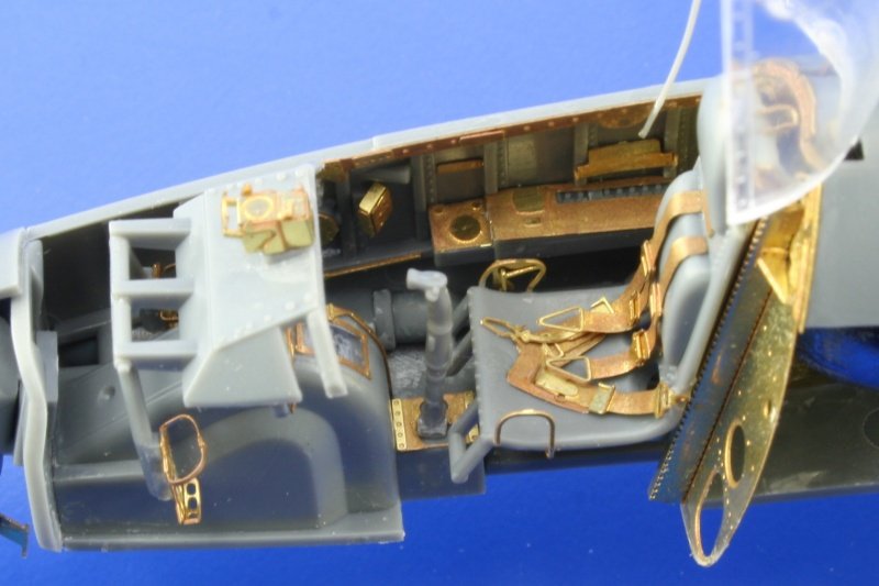 Eduard 49339 He 162A-2 Spatz 1/48 Tamiya – image 5