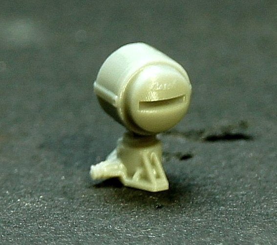 Lampe Bosch Panzer Art RE35-339 pour véhicule blindé allemand au 1/35 – image 3