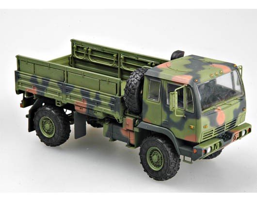 Trumpeter 01004 M1078 Véhicule tactique léger-moyen (LMTV) Camion cargo standard (1/35) – image 3