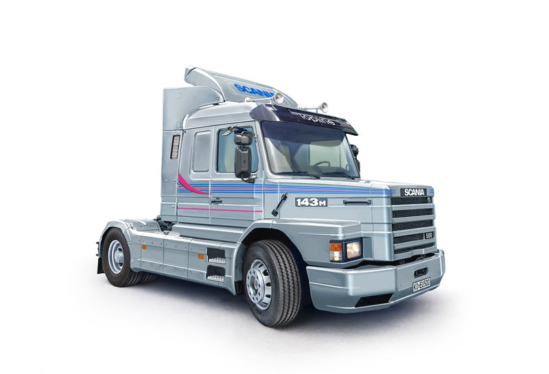 Italeri 0736 SCANIA T 143M 500 Topline 1/24 – image 2