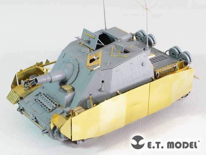 ET Model E35-233 WWII German Stu.Pz.IV &amp;quot;Brummbar&amp;quot; Schurzen (Mid Production) (Pour DRAGON Smart Kit) (1/35) – image 3