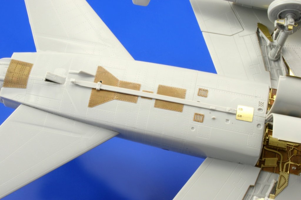 Eduard 48660 F-100D extérieur 1/48 Trumpeter – immagine 12