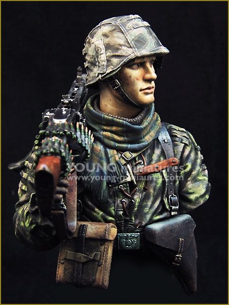 Young Miniatures YM1869 Jeune mitrailleur SS Waffen 1944 1/10 – image 8
