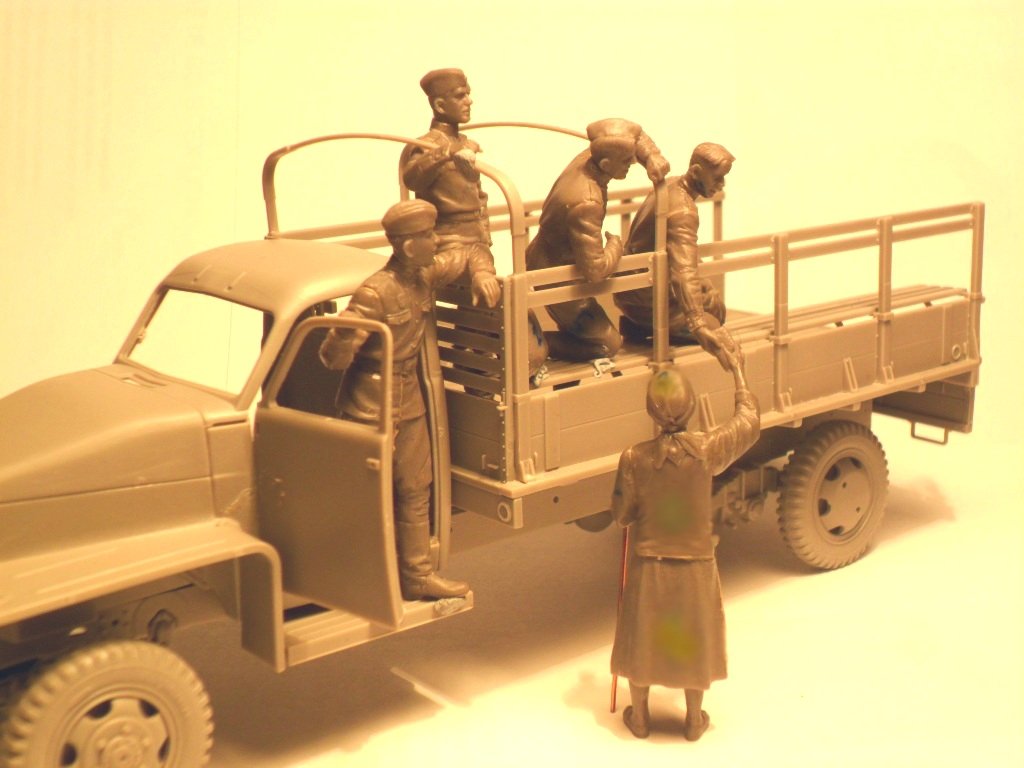 ICM 35635 Infanterie motorisée soviétique (1943-1945) (1/35) – immagine 2