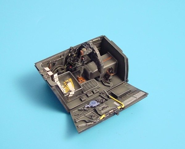 Kit cockpit Aires 2001 Bf 109G-6 au 1/32 Hasegawa