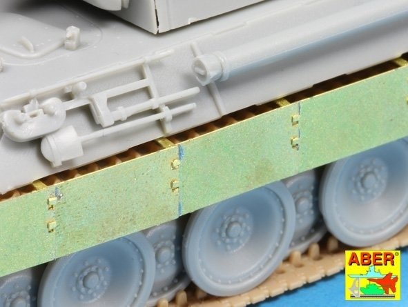 Aber 72A02 Osłony boczne do Panther A/D / Side skirts for Panther A/D 1/72 – zdjęcie 3