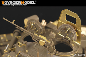 Maquette Voyager PEA203 T-72 russe moderne avec bouclier anti-fragments et mitrailleuse NSVT de 12,7 mm (pour tous) 1/35 – imagen 2