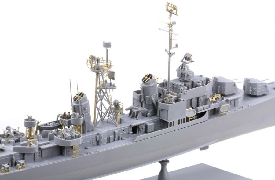 Dragon 1045 USS Frank Knox DD-742 (1/350) – image 7