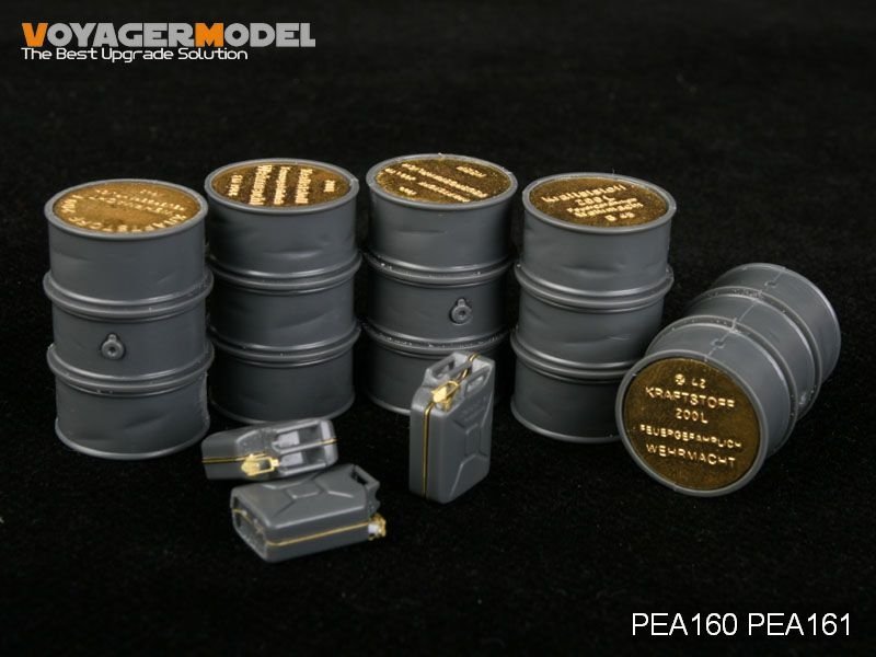 Kit d&amp;#39;amélioration pour jerricans allemands de 20 L de la Seconde Guerre mondiale Voyager Model PEA161 (échelle 1/35) – image 2