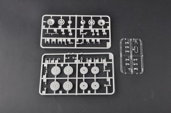 Trumpeter 05571 Obusier automoteur russe 2S1 (1/35) – image 8
