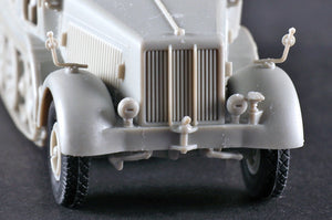 Trumpeter 07403 allemand Sd.Kfz. 8 Schwerer Zugkraftwagen 12t 1/72  – immagine 9