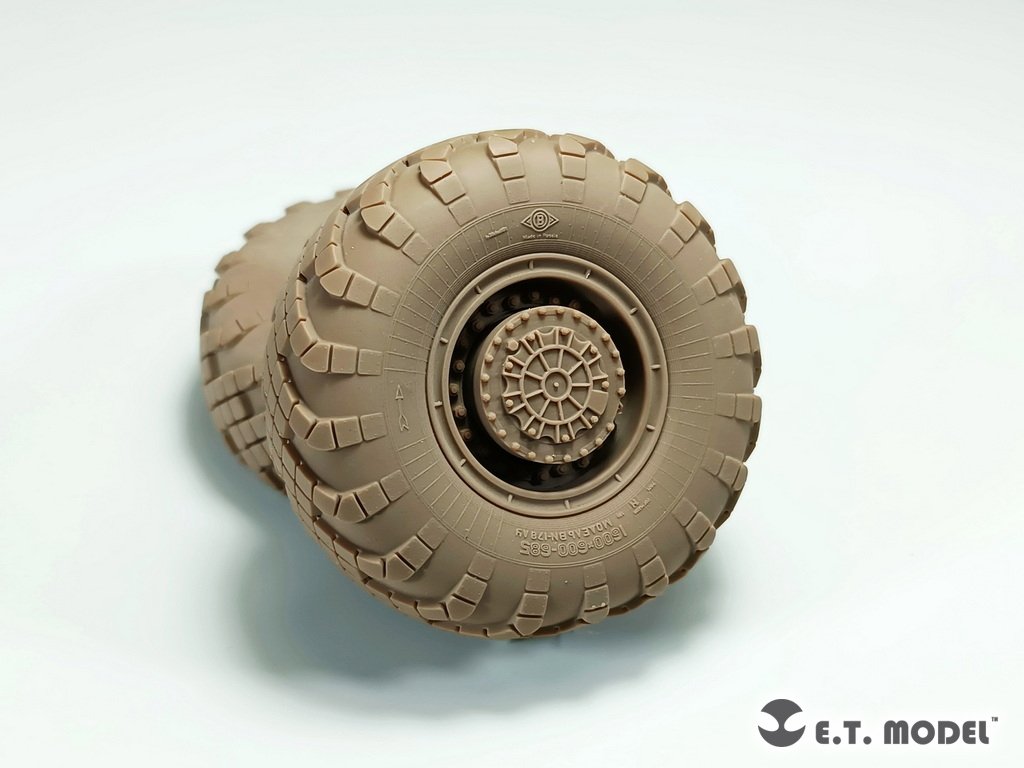 ET Modèle P35-114 15U175 TEL du complexe de missiles balistiques intercontinentaux RS-12M1 Topol-M, roues affaissées pour kit TRUMPETER 1/35 – imagen 7