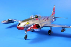 Specjal Hobby 32048 F-80C Étoile filante sur la Corée (1/32)  – Bild 4