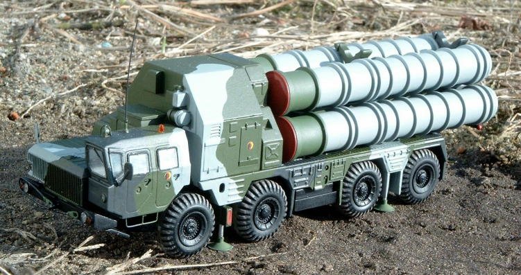 Système de défense aérienne PST 72050 S-300PMU (SA-10 « Grumble ») 5P85S 1/72 – image 2