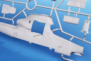 Kit de maquette haute technologie Special Hobby 32086 Cobra « Marines/US Navy » au 1/32 – immagine 6