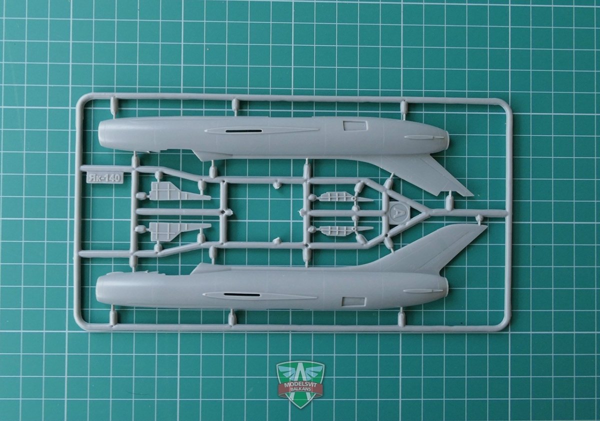 Modelsvit 72031 Yak-140 Prototype 1/72  – image 6