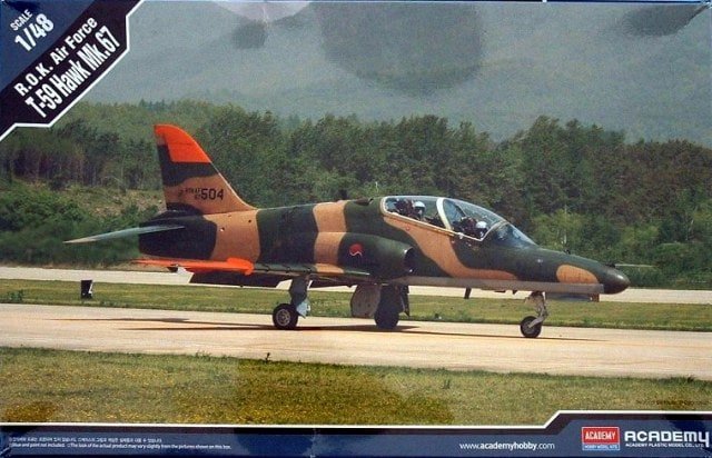 Maquette Academy 12236 T-59 Hawk Mk.67 de l&amp;#39;armée de l&amp;#39;air sud-coréenne au 1/48