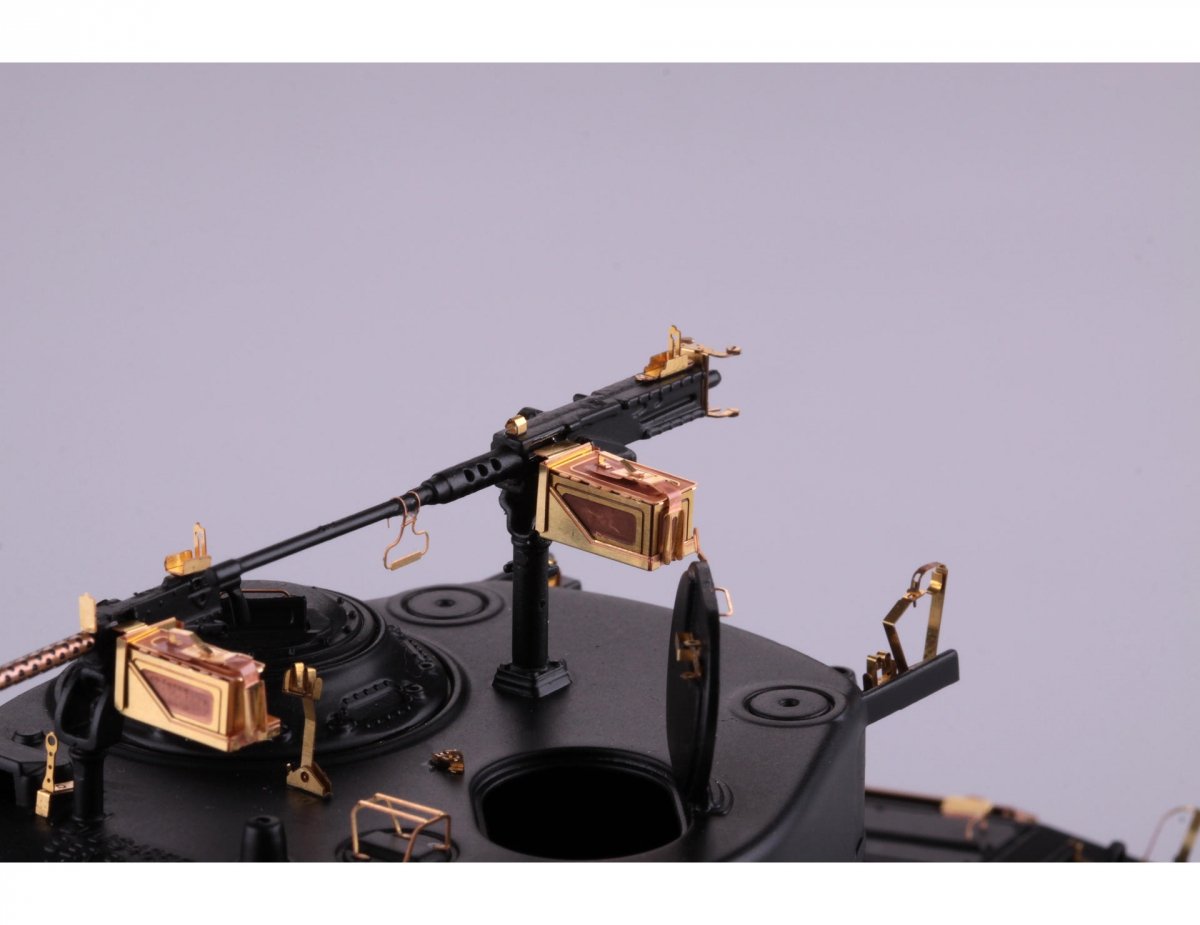 Edouard 36350 M4A3E8 ITALERI 1/35 – image 11