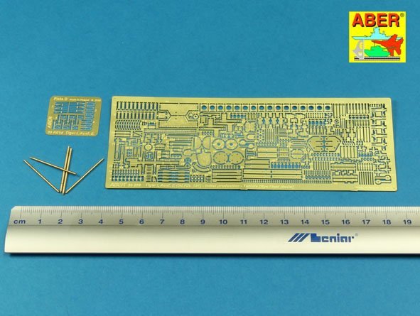 Aber 35259 Sd.Kfz.18 Pz.Kpfw.VI Ausf.E Tiger I (s.PzAbt. 501 en Tunisie) (1/35) – imagen 2
