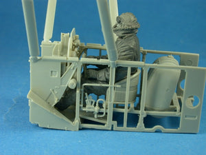 Modèle réduit Copper State Models F32-038 : Pilote RFC assis en combinaison Sidcot, échelle 1/32 – immagine 4