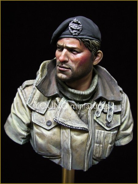 Young Miniatures YM1835 Équipage de char britannique Seconde Guerre mondiale 1/10 – immagine 3