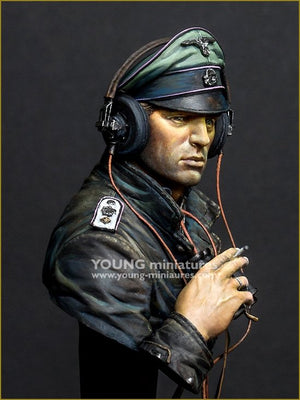 Young Miniatures YM1876 SS Panzer Commander Normandie 1944 1/10 – image 7