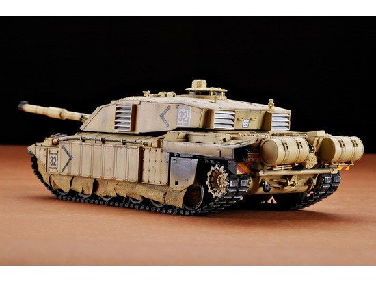 Trumpeter 00323 Char de combat principal britannique Challenger 2 (OP. Telic) Irak 2003 (1/35) – image 4