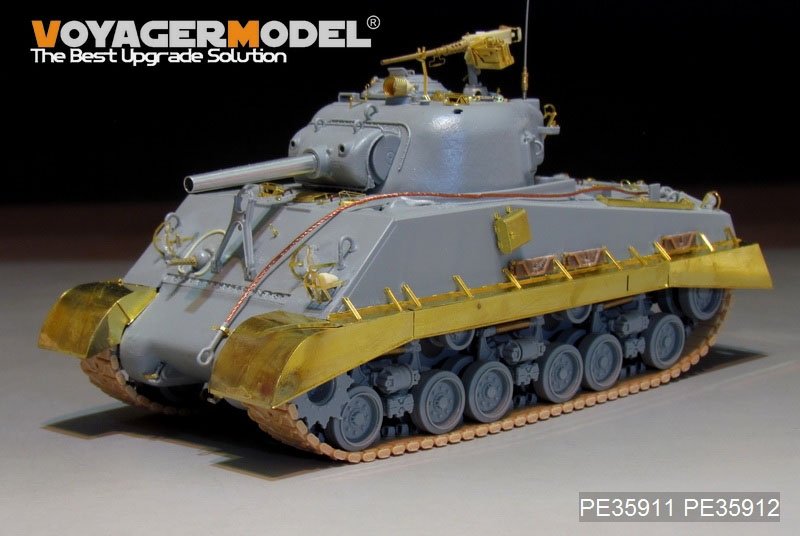 Maquette Voyager PE35911 Fusil américain M4A3 (105 mm) HVSS de base pour DRAGON au 1/35 – immagine 3