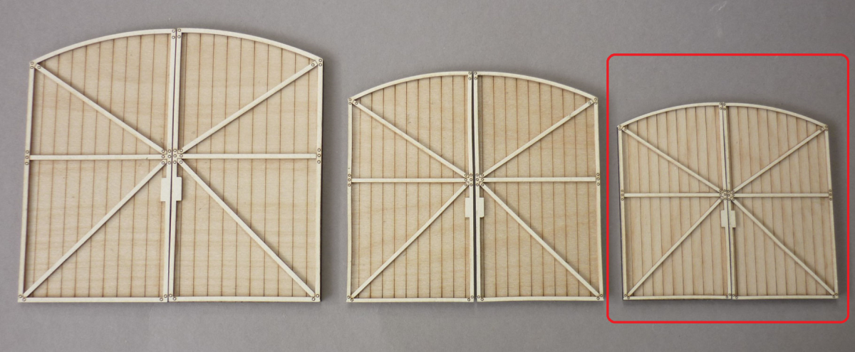 RT-Diorama 35935 Portes de grange - petit modèle 1/35 – image 2