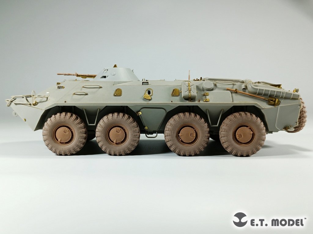 ET Model P35-128 Roues affaissées pour le kit Trumpeter 1/35 du BTR-70 APC russe  – image 8