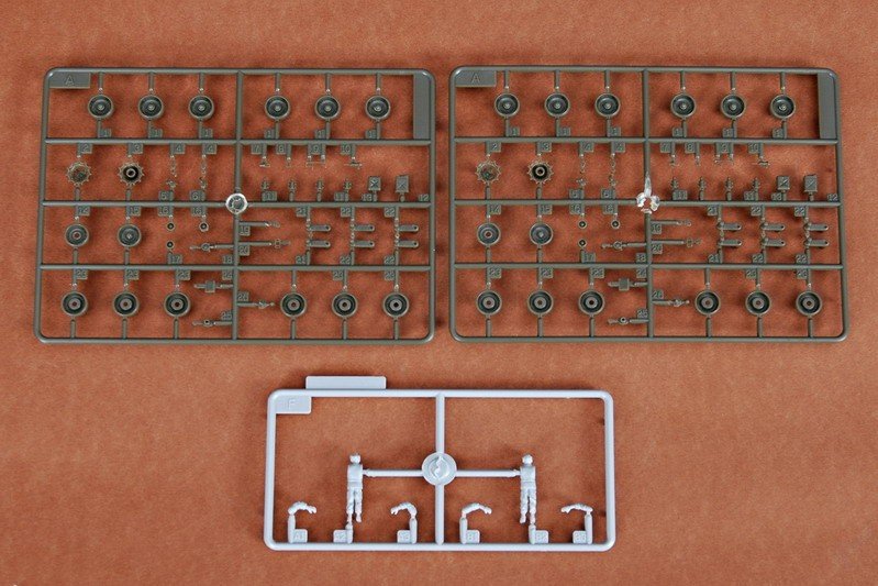 Trumpeter 07219 JAPON TYPE90 CHAR (1/72) – image 3