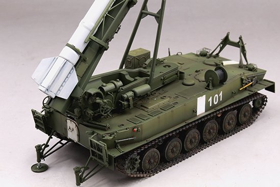 Trumpeter 09545 2P16 Launcher with Missile of 2k6 Luna (FROG-5) 1/35 – zdjęcie 9