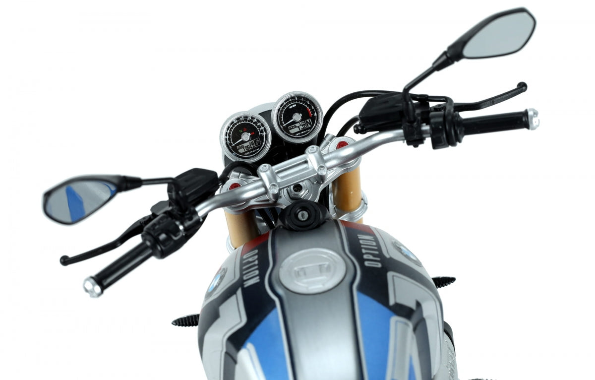 Meng Model MT-003t BMW R nineT Option 719 Mars Red/ Cosmic Blue (pre-coloured) 1/9