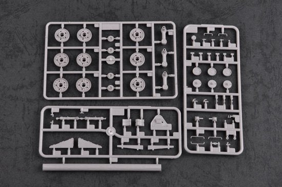 Trumpeter 05546 Char lourd soviétique T-10M – image 6