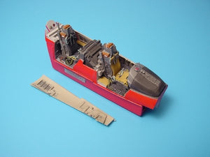 Ensemble cockpit Aires 4139 F-15E au 1/48 Revell