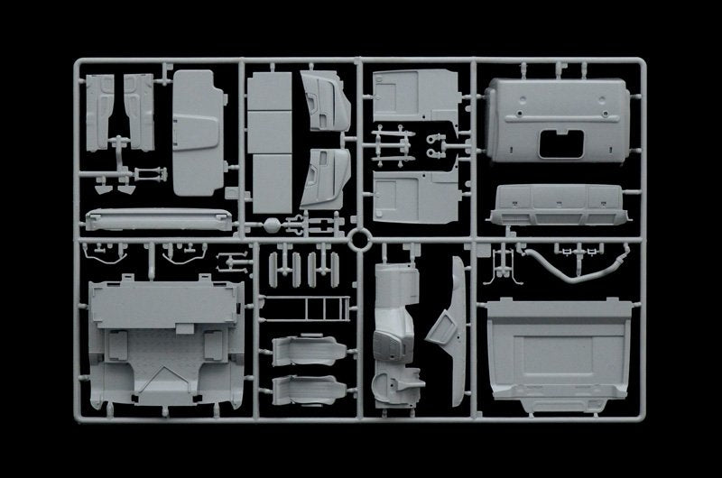 Italeri 3899 IVECO STRALIS HI-WAY EURO 5 1/24 – Bild 7