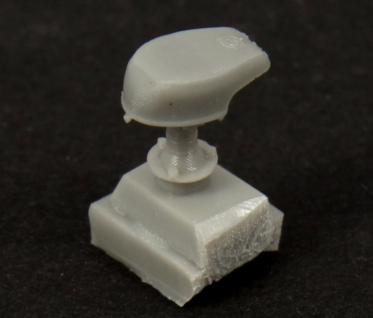 Lampe Panzer Art RE35-345 Notek pour véhicule blindé allemand au 1/35 – image 2